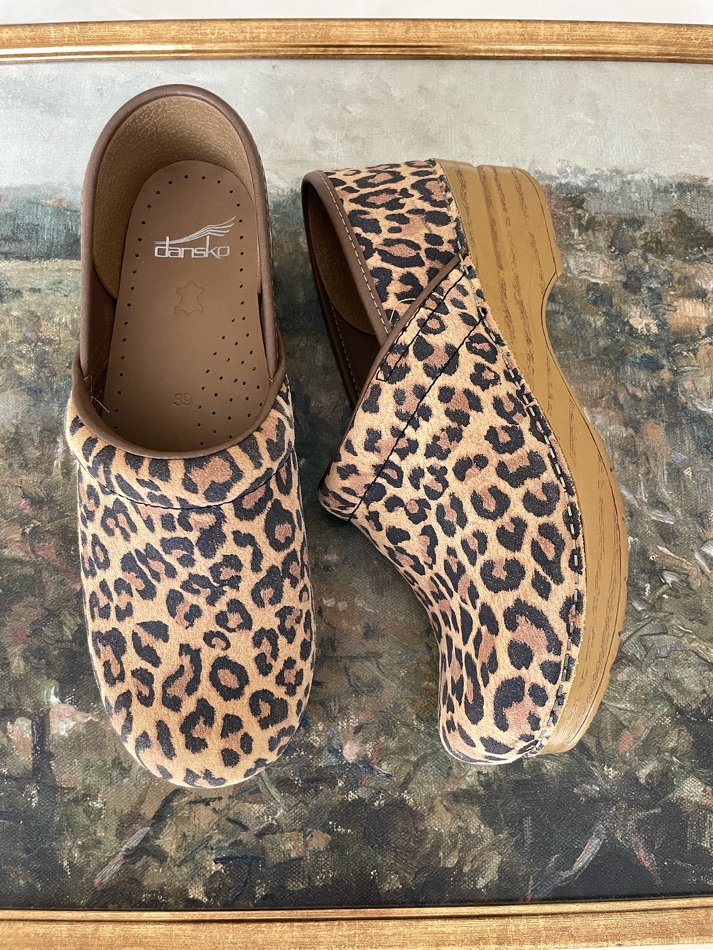 Dansko Pro Leopard Clogs Beige Suede Leopard Size 8.5 - 9